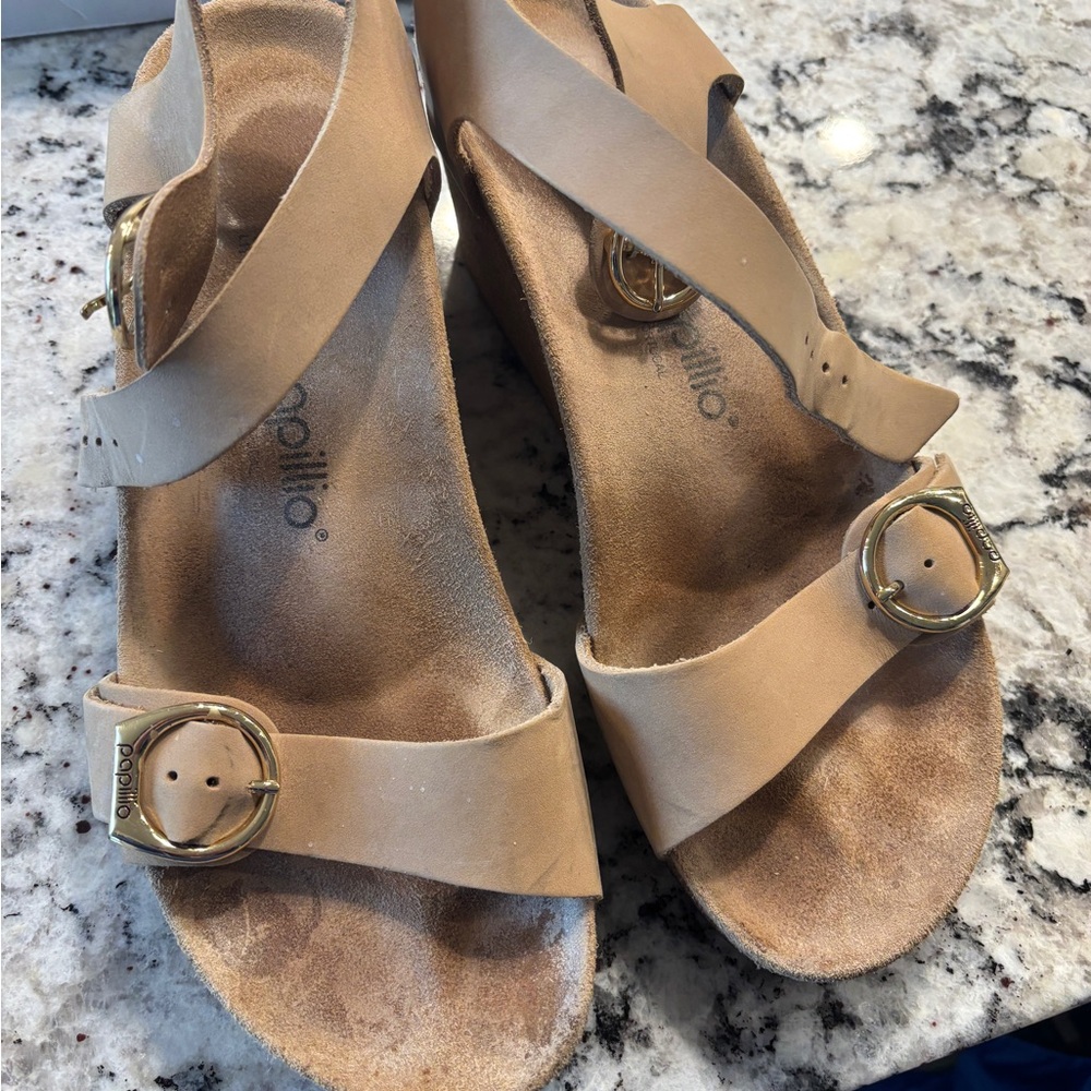Papillio by Birkenstock Soley Sandcastle Sandals with Gold Buckles size 42
